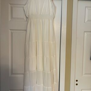 Elegant White Maxi Dress